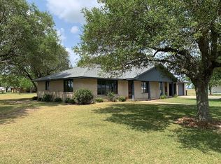 694 County Road 385, El Campo, TX 77437