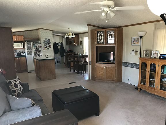 2nd image of 1003 Davy Crockett Dr