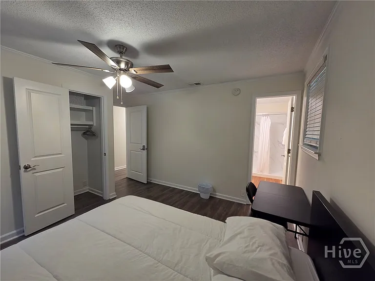 408 Salter St #A — Photo 8