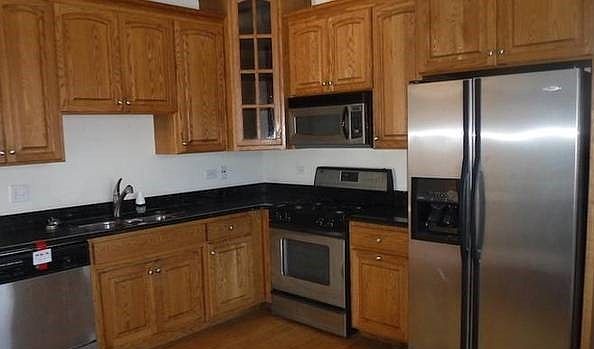 1st image of 3028 W Polk St #2
