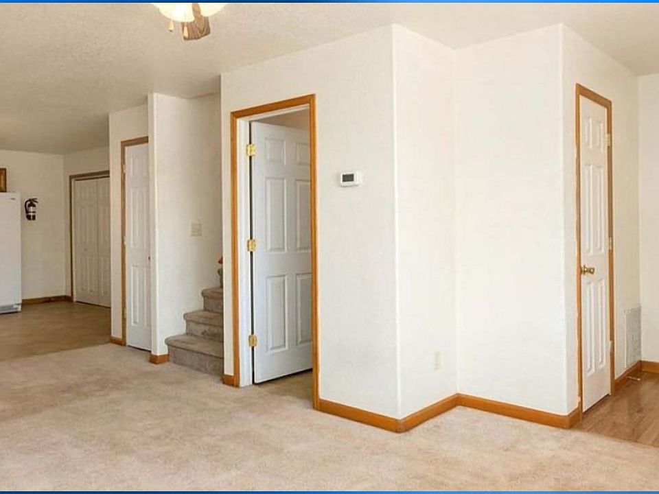 1st image of 309 Ash Ct