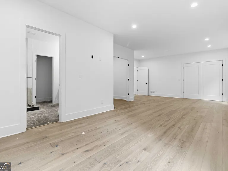 3196 Towerview Dr NE — Photo 17