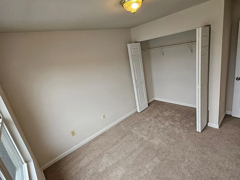 2105 Circleville Rd — Photo 11
