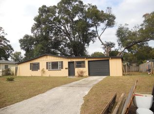 7447 Stonehurst Rd S, Jacksonville, FL 32277