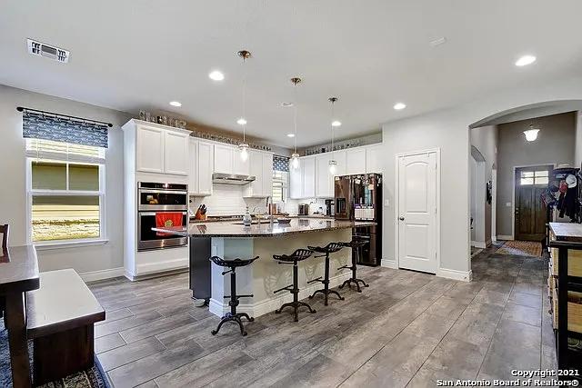 9113 Sunpool — Photo 9