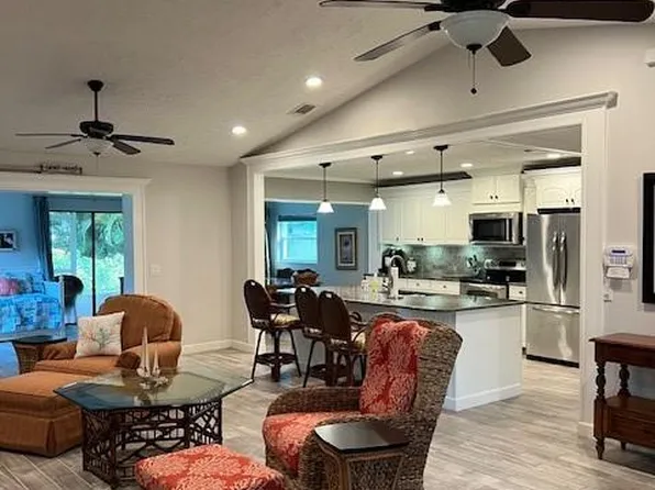 1656 SE Durango St, Port Saint Lucie, FL 34952