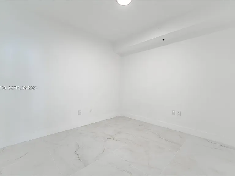 7914 Harbor Island Dr #106 — Photo 13