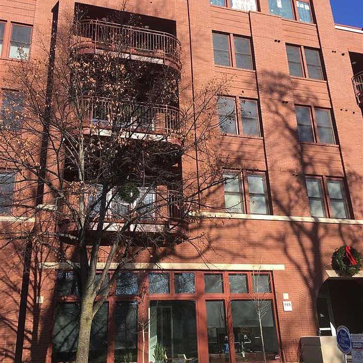 1st image of 215 Washington St #22