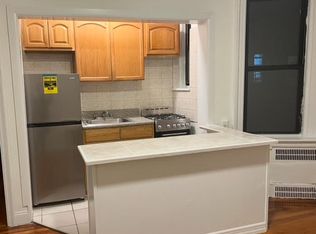 2598 36th St APT 3H, Astoria, NY 11103
