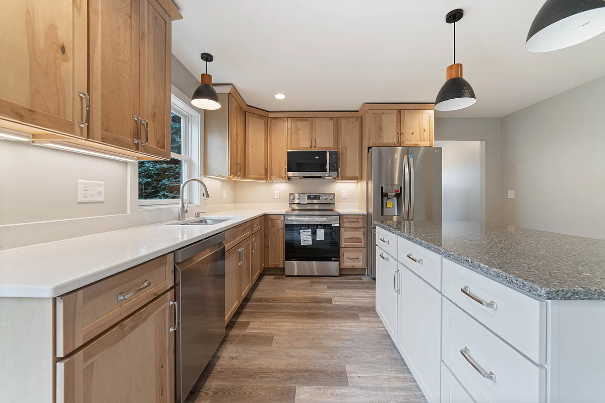 Building Photo - 3319 Baxter Ave