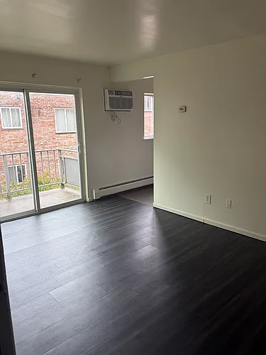 2648 Harrison Ave Photo 1
