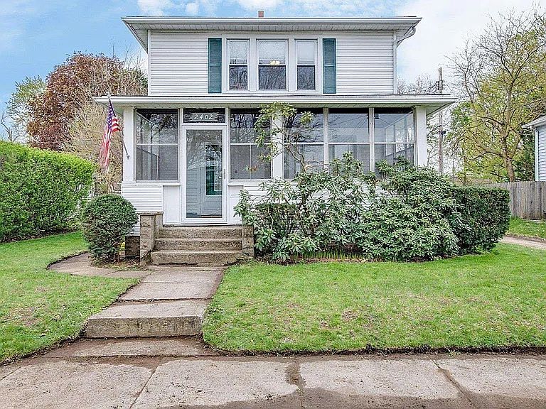1st image of 2402 Vine St