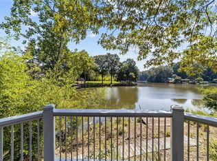 3840 N Lakeshore Dr, Clemmons, NC 27012