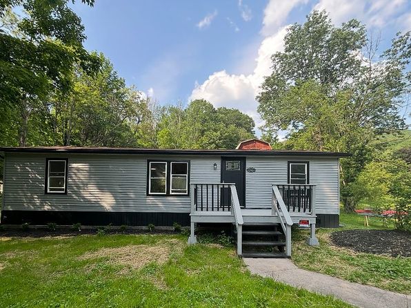 25 Railroad Ave