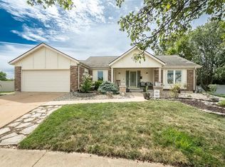 3 Rain Forest Ct, Ballwin, MO 63011