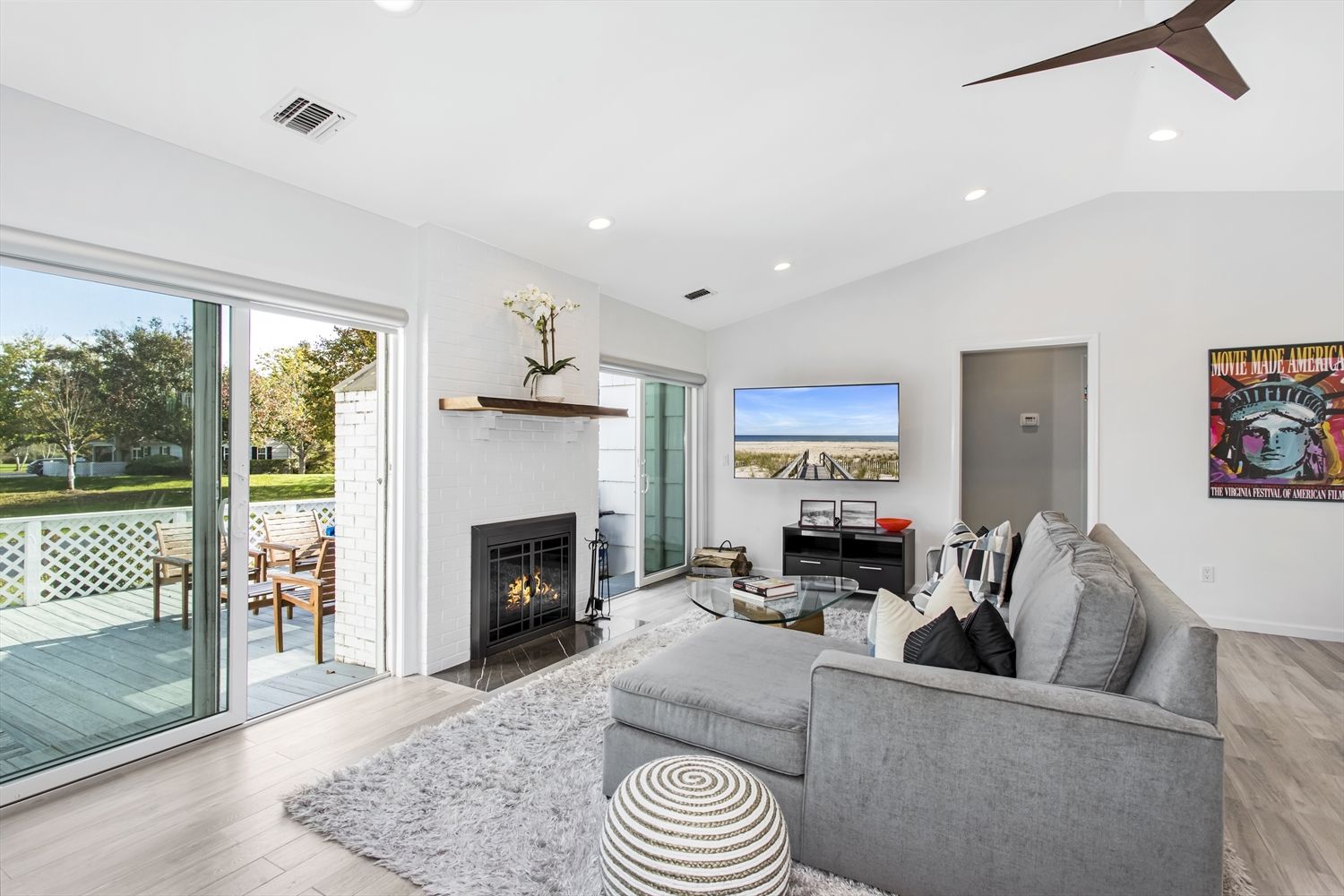  Lots of Sliders and Light