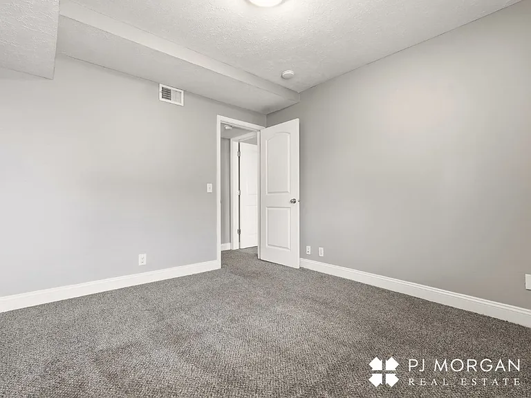 Mill Pointe — Photo 18