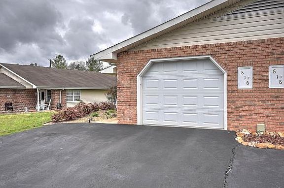 4th image of 816 Cobblestone Pl #0