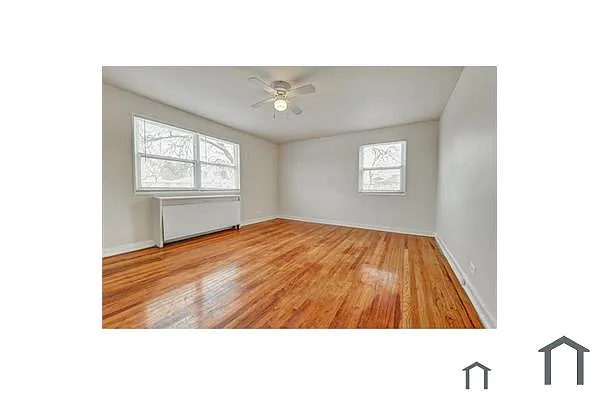 734 E 84th Pl APT 3W photo 1