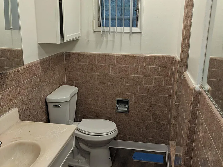1 Waverly Dr — Photo 9