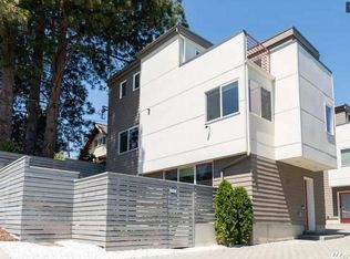 2216 W Emerson St, Seattle, WA 98199