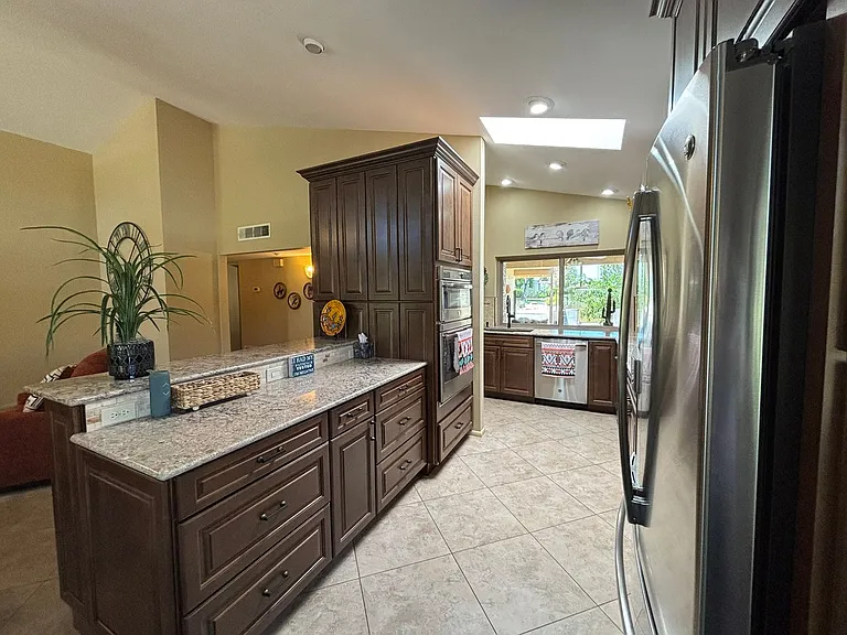 421 Leisure World — Photo 17