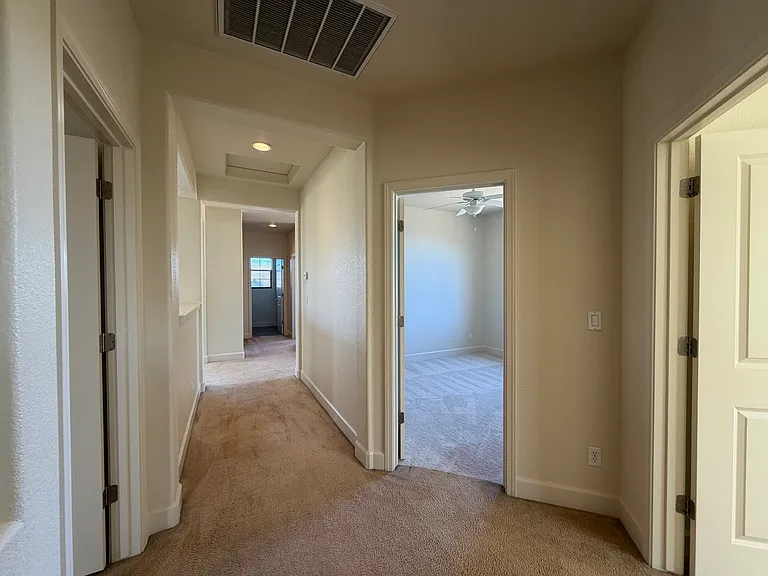7179 Rutherford Dr — Photo 34