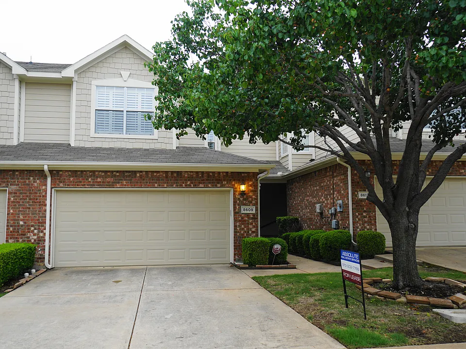 8609 Heather Ridge Dr