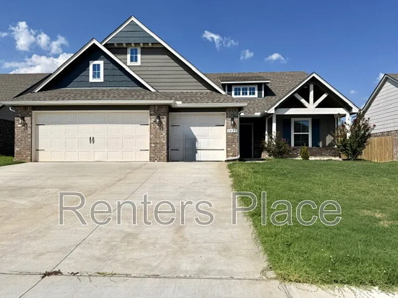 1422 E Utica Pl