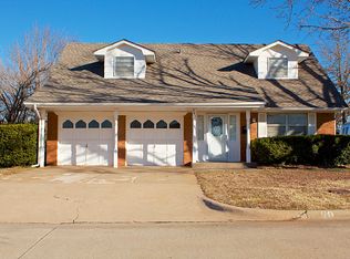 201 Barbara Dr, Edmond, OK 73013
