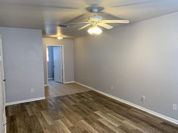 2nd image of 2807 Cantabrian Dr APT B