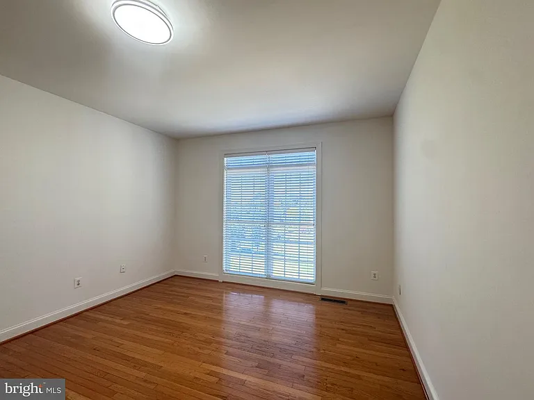 5117 Sante Fe Ct — Photo 12