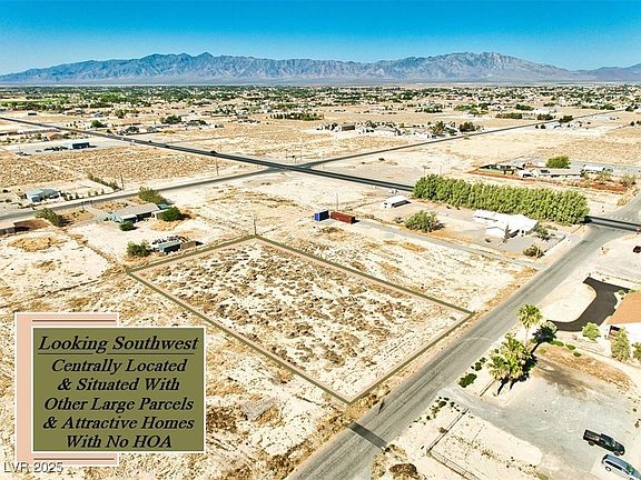 5th image of 3081 Cactus St