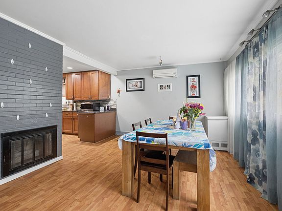 4th image of 4148 Maple Ave
