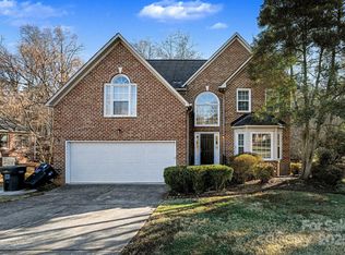 1112 Thoroughbred Pl NW, Concord, NC 28027