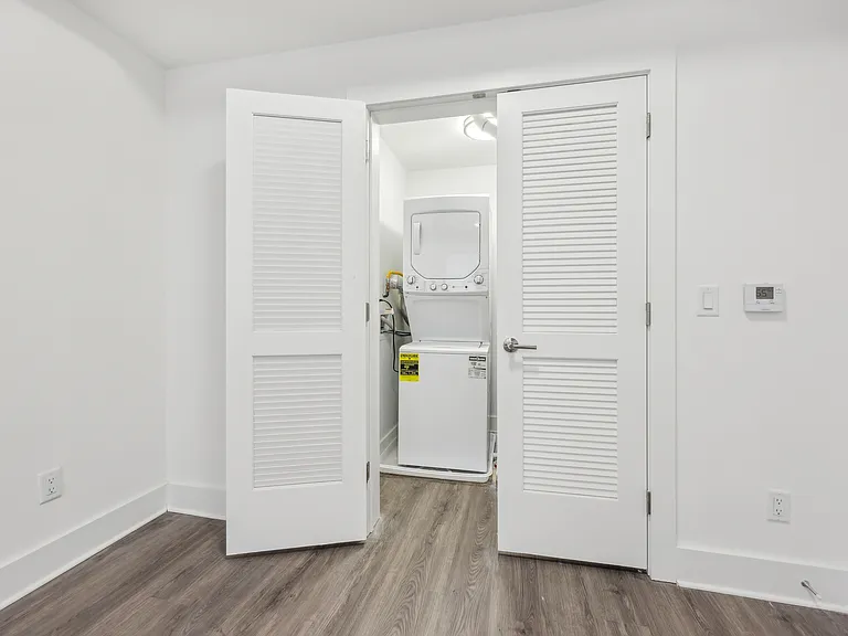 446-450 Irvine Turner Blvd #1E — Photo 8