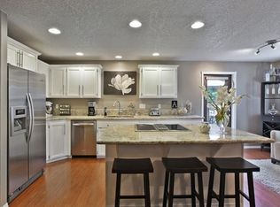 14256 SE Center St, Portland, OR 97236