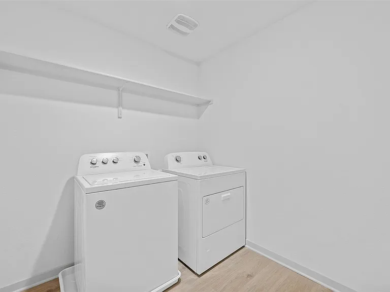 136 New Haven Ave — Photo 28