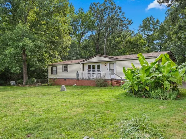 535 State Highway 100, Whitsett, NC 27377