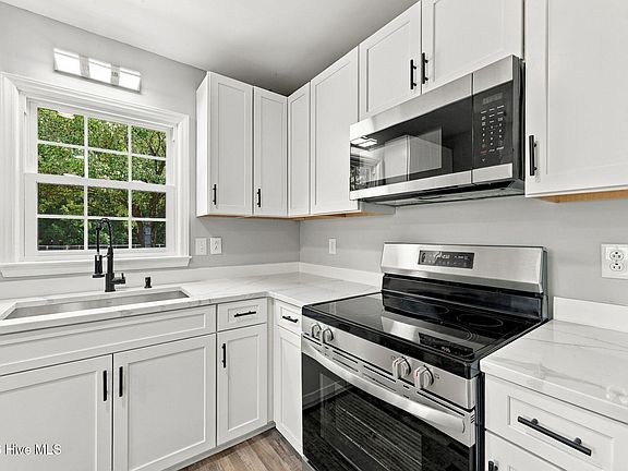 2nd image of 4511 Rivershore Drive