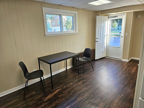 4th image of 573 Oliver St APT 1