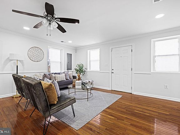 4th image of 5307 E St SE