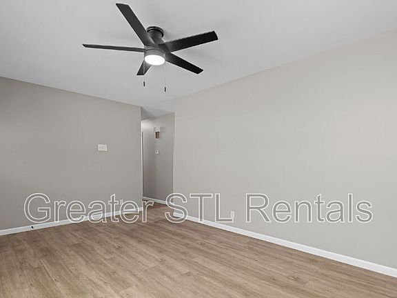 5th image of 702 Boca Chica Dr