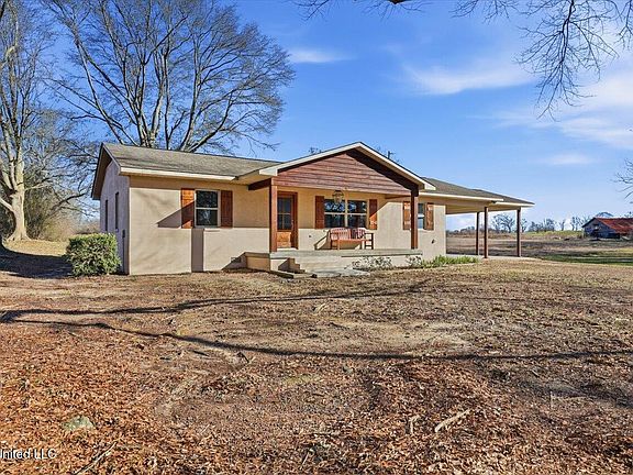 2nd image of 518 Walters Rd