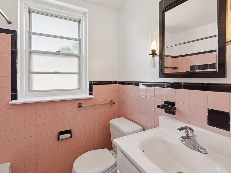 214 Westbridge Rd — Photo 21