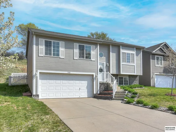 7358 Potter St, Omaha, NE 68122