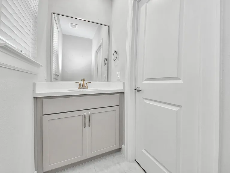 9577 Neuens Rd #B — Photo 27