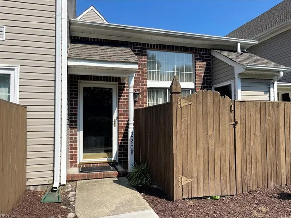 2208 Willow Point Arch, Chesapeake, VA 23320