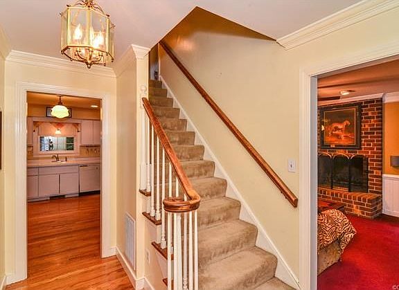 2nd image of 2321 Pathfinder Cir