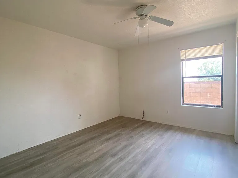 13 Homestead Dr #B-2 — Photo 11